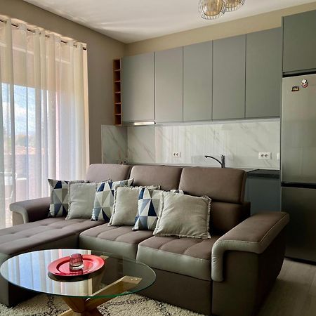 Alma Rose Apartment Корча Экстерьер фото