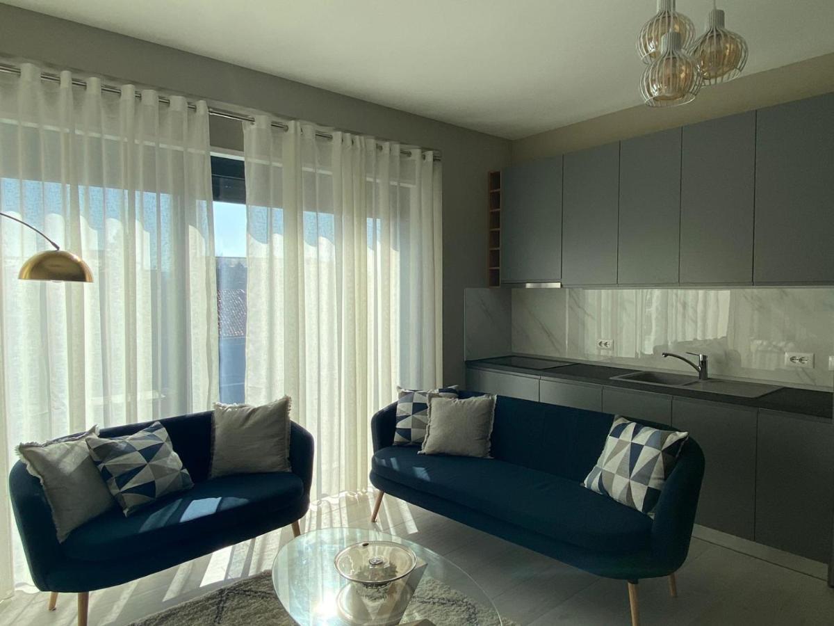Alma Rose Apartment Корча Экстерьер фото