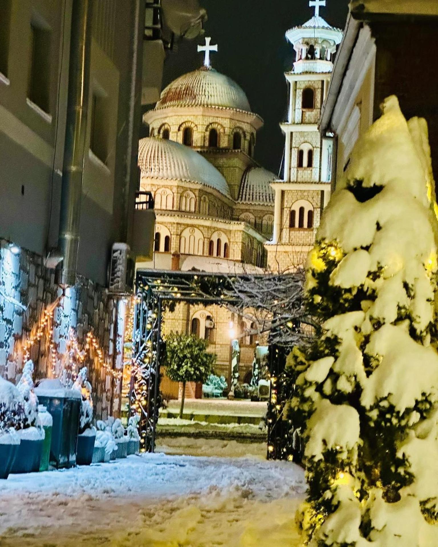 Alma Rose Apartment Корча Экстерьер фото